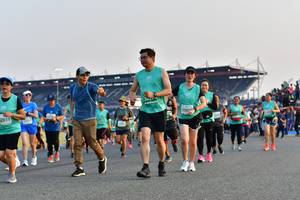 BIB: 2811
                            <button type="button" onclick="openModal(10558196)" class="btn btn-primary btn-sm float-right btn-popup" data-toggle="modal" data-target=".modal-high-quality">
                        <i class="fas fa-shopping-cart"></i> Add to Cart
                    </button>
                                            <button type="button" onclick="isThisMe(10558196, true)" class="btn btn-success btn-sm float-right btn-popup btn-isme hidden" data-toggle="tooltip" data-placement="bottom" title="นี่คือรูปของคุณใช่ไหม คลิกที่นี่เพื่อเอาเข้าอัลบั้ม">
                        <i class="fas fa-plus"></i> Add to album
                    </button>
                    <button type="button" onclick="isThisMe(10558196, false)" class="btn btn-warning btn-sm float-right btn-popup btn-isnotme hidden">
                        <i class="fas fa-ban"></i> Remove from album
                    </button>