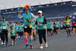 BIB: 53176, 1525
                            <button type="button" onclick="openModal(10562738)" class="btn btn-primary btn-sm float-right btn-popup" data-toggle="modal" data-target=".modal-high-quality">
                        <i class="fas fa-shopping-cart"></i> Add to Cart
                    </button>
                                            <button type="button" onclick="isThisMe(10562738, true)" class="btn btn-success btn-sm float-right btn-popup btn-isme hidden" data-toggle="tooltip" data-placement="bottom" title="นี่คือรูปของคุณใช่ไหม คลิกที่นี่เพื่อเอาเข้าอัลบั้ม">
                        <i class="fas fa-plus"></i> Add to album
                    </button>
                    <button type="button" onclick="isThisMe(10562738, false)" class="btn btn-warning btn-sm float-right btn-popup btn-isnotme hidden">
                        <i class="fas fa-ban"></i> Remove from album
                    </button>