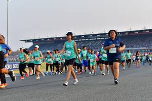 BIB: 53326
                            <button type="button" onclick="openModal(10560761)" class="btn btn-primary btn-sm float-right btn-popup" data-toggle="modal" data-target=".modal-high-quality">
                        <i class="fas fa-shopping-cart"></i> Add to Cart
                    </button>
                                            <button type="button" onclick="isThisMe(10560761, true)" class="btn btn-success btn-sm float-right btn-popup btn-isme hidden" data-toggle="tooltip" data-placement="bottom" title="นี่คือรูปของคุณใช่ไหม คลิกที่นี่เพื่อเอาเข้าอัลบั้ม">
                        <i class="fas fa-plus"></i> Add to album
                    </button>
                    <button type="button" onclick="isThisMe(10560761, false)" class="btn btn-warning btn-sm float-right btn-popup btn-isnotme hidden">
                        <i class="fas fa-ban"></i> Remove from album
                    </button>