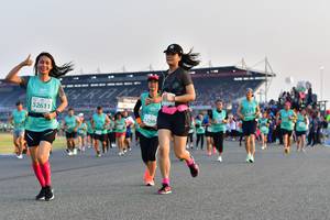 BIB: 52611, 52504
                            <button type="button" onclick="openModal(10551566)" class="btn btn-primary btn-sm float-right btn-popup" data-toggle="modal" data-target=".modal-high-quality">
                        <i class="fas fa-shopping-cart"></i> Add to Cart
                    </button>
                                            <button type="button" onclick="isThisMe(10551566, true)" class="btn btn-success btn-sm float-right btn-popup btn-isme hidden" data-toggle="tooltip" data-placement="bottom" title="นี่คือรูปของคุณใช่ไหม คลิกที่นี่เพื่อเอาเข้าอัลบั้ม">
                        <i class="fas fa-plus"></i> Add to album
                    </button>
                    <button type="button" onclick="isThisMe(10551566, false)" class="btn btn-warning btn-sm float-right btn-popup btn-isnotme hidden">
                        <i class="fas fa-ban"></i> Remove from album
                    </button>