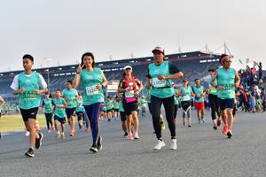 BIB: 51024, 51682, 53242, 50704, 31725
                            <button type="button" onclick="openModal(10543288)" class="btn btn-primary btn-sm float-right btn-popup" data-toggle="modal" data-target=".modal-high-quality">
                        <i class="fas fa-shopping-cart"></i> Add to Cart
                    </button>
                                            <button type="button" onclick="isThisMe(10543288, true)" class="btn btn-success btn-sm float-right btn-popup btn-isme hidden" data-toggle="tooltip" data-placement="bottom" title="นี่คือรูปของคุณใช่ไหม คลิกที่นี่เพื่อเอาเข้าอัลบั้ม">
                        <i class="fas fa-plus"></i> Add to album
                    </button>
                    <button type="button" onclick="isThisMe(10543288, false)" class="btn btn-warning btn-sm float-right btn-popup btn-isnotme hidden">
                        <i class="fas fa-ban"></i> Remove from album
                    </button>