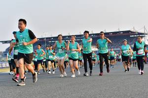 BIB: 51992, 5200, 1670, 51929, 52857
                            <button type="button" onclick="openModal(10548394)" class="btn btn-primary btn-sm float-right btn-popup" data-toggle="modal" data-target=".modal-high-quality">
                        <i class="fas fa-shopping-cart"></i> Add to Cart
                    </button>
                                            <button type="button" onclick="isThisMe(10548394, true)" class="btn btn-success btn-sm float-right btn-popup btn-isme hidden" data-toggle="tooltip" data-placement="bottom" title="นี่คือรูปของคุณใช่ไหม คลิกที่นี่เพื่อเอาเข้าอัลบั้ม">
                        <i class="fas fa-plus"></i> Add to album
                    </button>
                    <button type="button" onclick="isThisMe(10548394, false)" class="btn btn-warning btn-sm float-right btn-popup btn-isnotme hidden">
                        <i class="fas fa-ban"></i> Remove from album
                    </button>