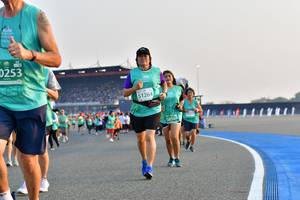 BIB: 0253, 51264, 50169
                            <button type="button" onclick="openModal(10550778)" class="btn btn-primary btn-sm float-right btn-popup" data-toggle="modal" data-target=".modal-high-quality">
                        <i class="fas fa-shopping-cart"></i> Add to Cart
                    </button>
                                            <button type="button" onclick="isThisMe(10550778, true)" class="btn btn-success btn-sm float-right btn-popup btn-isme hidden" data-toggle="tooltip" data-placement="bottom" title="นี่คือรูปของคุณใช่ไหม คลิกที่นี่เพื่อเอาเข้าอัลบั้ม">
                        <i class="fas fa-plus"></i> Add to album
                    </button>
                    <button type="button" onclick="isThisMe(10550778, false)" class="btn btn-warning btn-sm float-right btn-popup btn-isnotme hidden">
                        <i class="fas fa-ban"></i> Remove from album
                    </button>