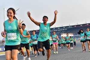 BIB: 50385, 50701, 1868
                            <button type="button" onclick="openModal(10544557)" class="btn btn-primary btn-sm float-right btn-popup" data-toggle="modal" data-target=".modal-high-quality">
                        <i class="fas fa-shopping-cart"></i> Add to Cart
                    </button>
                                            <button type="button" onclick="isThisMe(10544557, true)" class="btn btn-success btn-sm float-right btn-popup btn-isme hidden" data-toggle="tooltip" data-placement="bottom" title="นี่คือรูปของคุณใช่ไหม คลิกที่นี่เพื่อเอาเข้าอัลบั้ม">
                        <i class="fas fa-plus"></i> Add to album
                    </button>
                    <button type="button" onclick="isThisMe(10544557, false)" class="btn btn-warning btn-sm float-right btn-popup btn-isnotme hidden">
                        <i class="fas fa-ban"></i> Remove from album
                    </button>