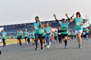 BIB: 3071, 092, 50269, 076
                            <button type="button" onclick="openModal(10547813)" class="btn btn-primary btn-sm float-right btn-popup" data-toggle="modal" data-target=".modal-high-quality">
                        <i class="fas fa-shopping-cart"></i> Add to Cart
                    </button>
                                            <button type="button" onclick="isThisMe(10547813, true)" class="btn btn-success btn-sm float-right btn-popup btn-isme hidden" data-toggle="tooltip" data-placement="bottom" title="นี่คือรูปของคุณใช่ไหม คลิกที่นี่เพื่อเอาเข้าอัลบั้ม">
                        <i class="fas fa-plus"></i> Add to album
                    </button>
                    <button type="button" onclick="isThisMe(10547813, false)" class="btn btn-warning btn-sm float-right btn-popup btn-isnotme hidden">
                        <i class="fas fa-ban"></i> Remove from album
                    </button>