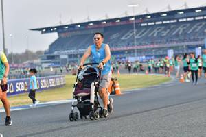 BIB: 
                            <button type="button" onclick="openModal(10564280)" class="btn btn-primary btn-sm float-right btn-popup" data-toggle="modal" data-target=".modal-high-quality">
                        <i class="fas fa-shopping-cart"></i> Add to Cart
                    </button>
                                            <button type="button" onclick="isThisMe(10564280, true)" class="btn btn-success btn-sm float-right btn-popup btn-isme hidden" data-toggle="tooltip" data-placement="bottom" title="นี่คือรูปของคุณใช่ไหม คลิกที่นี่เพื่อเอาเข้าอัลบั้ม">
                        <i class="fas fa-plus"></i> Add to album
                    </button>
                    <button type="button" onclick="isThisMe(10564280, false)" class="btn btn-warning btn-sm float-right btn-popup btn-isnotme hidden">
                        <i class="fas fa-ban"></i> Remove from album
                    </button>