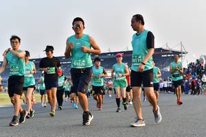 BIB: 0119, 51626, 50227, 012, 1060, 150020, 72330
                            <button type="button" onclick="openModal(10546255)" class="btn btn-primary btn-sm float-right btn-popup" data-toggle="modal" data-target=".modal-high-quality">
                        <i class="fas fa-shopping-cart"></i> Add to Cart
                    </button>
                                            <button type="button" onclick="isThisMe(10546255, true)" class="btn btn-success btn-sm float-right btn-popup btn-isme hidden" data-toggle="tooltip" data-placement="bottom" title="นี่คือรูปของคุณใช่ไหม คลิกที่นี่เพื่อเอาเข้าอัลบั้ม">
                        <i class="fas fa-plus"></i> Add to album
                    </button>
                    <button type="button" onclick="isThisMe(10546255, false)" class="btn btn-warning btn-sm float-right btn-popup btn-isnotme hidden">
                        <i class="fas fa-ban"></i> Remove from album
                    </button>