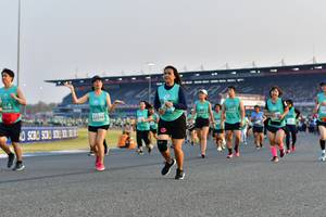 BIB: 1838, 2598
                            <button type="button" onclick="openModal(10559013)" class="btn btn-primary btn-sm float-right btn-popup" data-toggle="modal" data-target=".modal-high-quality">
                        <i class="fas fa-shopping-cart"></i> Add to Cart
                    </button>
                                            <button type="button" onclick="isThisMe(10559013, true)" class="btn btn-success btn-sm float-right btn-popup btn-isme hidden" data-toggle="tooltip" data-placement="bottom" title="นี่คือรูปของคุณใช่ไหม คลิกที่นี่เพื่อเอาเข้าอัลบั้ม">
                        <i class="fas fa-plus"></i> Add to album
                    </button>
                    <button type="button" onclick="isThisMe(10559013, false)" class="btn btn-warning btn-sm float-right btn-popup btn-isnotme hidden">
                        <i class="fas fa-ban"></i> Remove from album
                    </button>