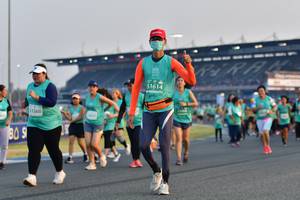 BIB: 51614, 3360
                            <button type="button" onclick="openModal(10561535)" class="btn btn-primary btn-sm float-right btn-popup" data-toggle="modal" data-target=".modal-high-quality">
                        <i class="fas fa-shopping-cart"></i> Add to Cart
                    </button>
                                            <button type="button" onclick="isThisMe(10561535, true)" class="btn btn-success btn-sm float-right btn-popup btn-isme hidden" data-toggle="tooltip" data-placement="bottom" title="นี่คือรูปของคุณใช่ไหม คลิกที่นี่เพื่อเอาเข้าอัลบั้ม">
                        <i class="fas fa-plus"></i> Add to album
                    </button>
                    <button type="button" onclick="isThisMe(10561535, false)" class="btn btn-warning btn-sm float-right btn-popup btn-isnotme hidden">
                        <i class="fas fa-ban"></i> Remove from album
                    </button>