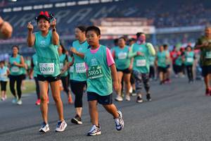 BIB: 52691, 5305, 50051
                            <button type="button" onclick="openModal(10562679)" class="btn btn-primary btn-sm float-right btn-popup" data-toggle="modal" data-target=".modal-high-quality">
                        <i class="fas fa-shopping-cart"></i> Add to Cart
                    </button>
                                            <button type="button" onclick="isThisMe(10562679, true)" class="btn btn-success btn-sm float-right btn-popup btn-isme hidden" data-toggle="tooltip" data-placement="bottom" title="นี่คือรูปของคุณใช่ไหม คลิกที่นี่เพื่อเอาเข้าอัลบั้ม">
                        <i class="fas fa-plus"></i> Add to album
                    </button>
                    <button type="button" onclick="isThisMe(10562679, false)" class="btn btn-warning btn-sm float-right btn-popup btn-isnotme hidden">
                        <i class="fas fa-ban"></i> Remove from album
                    </button>