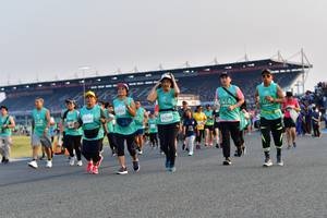 BIB: 0178, 3266, 120, 1198
                            <button type="button" onclick="openModal(10560180)" class="btn btn-primary btn-sm float-right btn-popup" data-toggle="modal" data-target=".modal-high-quality">
                        <i class="fas fa-shopping-cart"></i> Add to Cart
                    </button>
                                            <button type="button" onclick="isThisMe(10560180, true)" class="btn btn-success btn-sm float-right btn-popup btn-isme hidden" data-toggle="tooltip" data-placement="bottom" title="นี่คือรูปของคุณใช่ไหม คลิกที่นี่เพื่อเอาเข้าอัลบั้ม">
                        <i class="fas fa-plus"></i> Add to album
                    </button>
                    <button type="button" onclick="isThisMe(10560180, false)" class="btn btn-warning btn-sm float-right btn-popup btn-isnotme hidden">
                        <i class="fas fa-ban"></i> Remove from album
                    </button>