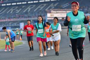 BIB: 7144, 53344, 53192
                            <button type="button" onclick="openModal(10564675)" class="btn btn-primary btn-sm float-right btn-popup" data-toggle="modal" data-target=".modal-high-quality">
                        <i class="fas fa-shopping-cart"></i> Add to Cart
                    </button>
                                            <button type="button" onclick="isThisMe(10564675, true)" class="btn btn-success btn-sm float-right btn-popup btn-isme hidden" data-toggle="tooltip" data-placement="bottom" title="นี่คือรูปของคุณใช่ไหม คลิกที่นี่เพื่อเอาเข้าอัลบั้ม">
                        <i class="fas fa-plus"></i> Add to album
                    </button>
                    <button type="button" onclick="isThisMe(10564675, false)" class="btn btn-warning btn-sm float-right btn-popup btn-isnotme hidden">
                        <i class="fas fa-ban"></i> Remove from album
                    </button>