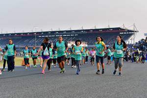 BIB: 52692
                            <button type="button" onclick="openModal(10561041)" class="btn btn-primary btn-sm float-right btn-popup" data-toggle="modal" data-target=".modal-high-quality">
                        <i class="fas fa-shopping-cart"></i> Add to Cart
                    </button>
                                            <button type="button" onclick="isThisMe(10561041, true)" class="btn btn-success btn-sm float-right btn-popup btn-isme hidden" data-toggle="tooltip" data-placement="bottom" title="นี่คือรูปของคุณใช่ไหม คลิกที่นี่เพื่อเอาเข้าอัลบั้ม">
                        <i class="fas fa-plus"></i> Add to album
                    </button>
                    <button type="button" onclick="isThisMe(10561041, false)" class="btn btn-warning btn-sm float-right btn-popup btn-isnotme hidden">
                        <i class="fas fa-ban"></i> Remove from album
                    </button>