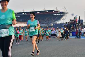 BIB: 52963, 50898
                            <button type="button" onclick="openModal(10561175)" class="btn btn-primary btn-sm float-right btn-popup" data-toggle="modal" data-target=".modal-high-quality">
                        <i class="fas fa-shopping-cart"></i> Add to Cart
                    </button>
                                            <button type="button" onclick="isThisMe(10561175, true)" class="btn btn-success btn-sm float-right btn-popup btn-isme hidden" data-toggle="tooltip" data-placement="bottom" title="นี่คือรูปของคุณใช่ไหม คลิกที่นี่เพื่อเอาเข้าอัลบั้ม">
                        <i class="fas fa-plus"></i> Add to album
                    </button>
                    <button type="button" onclick="isThisMe(10561175, false)" class="btn btn-warning btn-sm float-right btn-popup btn-isnotme hidden">
                        <i class="fas fa-ban"></i> Remove from album
                    </button>