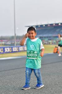 BIB: 50019
                            <button type="button" onclick="openModal(10564090)" class="btn btn-primary btn-sm float-right btn-popup" data-toggle="modal" data-target=".modal-high-quality">
                        <i class="fas fa-shopping-cart"></i> Add to Cart
                    </button>
                                            <button type="button" onclick="isThisMe(10564090, true)" class="btn btn-success btn-sm float-right btn-popup btn-isme hidden" data-toggle="tooltip" data-placement="bottom" title="นี่คือรูปของคุณใช่ไหม คลิกที่นี่เพื่อเอาเข้าอัลบั้ม">
                        <i class="fas fa-plus"></i> Add to album
                    </button>
                    <button type="button" onclick="isThisMe(10564090, false)" class="btn btn-warning btn-sm float-right btn-popup btn-isnotme hidden">
                        <i class="fas fa-ban"></i> Remove from album
                    </button>