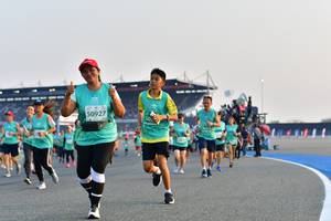 BIB: 50927, 50251
                            <button type="button" onclick="openModal(10550581)" class="btn btn-primary btn-sm float-right btn-popup" data-toggle="modal" data-target=".modal-high-quality">
                        <i class="fas fa-shopping-cart"></i> Add to Cart
                    </button>
                                            <button type="button" onclick="isThisMe(10550581, true)" class="btn btn-success btn-sm float-right btn-popup btn-isme hidden" data-toggle="tooltip" data-placement="bottom" title="นี่คือรูปของคุณใช่ไหม คลิกที่นี่เพื่อเอาเข้าอัลบั้ม">
                        <i class="fas fa-plus"></i> Add to album
                    </button>
                    <button type="button" onclick="isThisMe(10550581, false)" class="btn btn-warning btn-sm float-right btn-popup btn-isnotme hidden">
                        <i class="fas fa-ban"></i> Remove from album
                    </button>