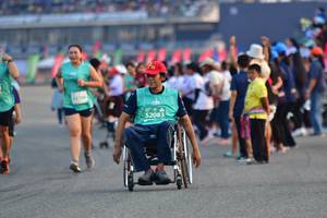 BIB: 5310, 52083
                            <button type="button" onclick="openModal(10564504)" class="btn btn-primary btn-sm float-right btn-popup" data-toggle="modal" data-target=".modal-high-quality">
                        <i class="fas fa-shopping-cart"></i> Add to Cart
                    </button>
                                            <button type="button" onclick="isThisMe(10564504, true)" class="btn btn-success btn-sm float-right btn-popup btn-isme hidden" data-toggle="tooltip" data-placement="bottom" title="นี่คือรูปของคุณใช่ไหม คลิกที่นี่เพื่อเอาเข้าอัลบั้ม">
                        <i class="fas fa-plus"></i> Add to album
                    </button>
                    <button type="button" onclick="isThisMe(10564504, false)" class="btn btn-warning btn-sm float-right btn-popup btn-isnotme hidden">
                        <i class="fas fa-ban"></i> Remove from album
                    </button>