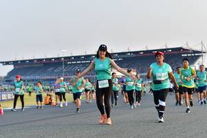 BIB: 50927, 52409
                            <button type="button" onclick="openModal(10550567)" class="btn btn-primary btn-sm float-right btn-popup" data-toggle="modal" data-target=".modal-high-quality">
                        <i class="fas fa-shopping-cart"></i> Add to Cart
                    </button>
                                            <button type="button" onclick="isThisMe(10550567, true)" class="btn btn-success btn-sm float-right btn-popup btn-isme hidden" data-toggle="tooltip" data-placement="bottom" title="นี่คือรูปของคุณใช่ไหม คลิกที่นี่เพื่อเอาเข้าอัลบั้ม">
                        <i class="fas fa-plus"></i> Add to album
                    </button>
                    <button type="button" onclick="isThisMe(10550567, false)" class="btn btn-warning btn-sm float-right btn-popup btn-isnotme hidden">
                        <i class="fas fa-ban"></i> Remove from album
                    </button>