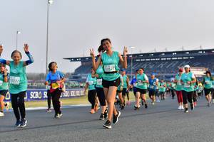 BIB: 2527, 53122, 1529
                            <button type="button" onclick="openModal(10559648)" class="btn btn-primary btn-sm float-right btn-popup" data-toggle="modal" data-target=".modal-high-quality">
                        <i class="fas fa-shopping-cart"></i> Add to Cart
                    </button>
                                            <button type="button" onclick="isThisMe(10559648, true)" class="btn btn-success btn-sm float-right btn-popup btn-isme hidden" data-toggle="tooltip" data-placement="bottom" title="นี่คือรูปของคุณใช่ไหม คลิกที่นี่เพื่อเอาเข้าอัลบั้ม">
                        <i class="fas fa-plus"></i> Add to album
                    </button>
                    <button type="button" onclick="isThisMe(10559648, false)" class="btn btn-warning btn-sm float-right btn-popup btn-isnotme hidden">
                        <i class="fas fa-ban"></i> Remove from album
                    </button>