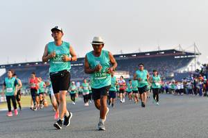 BIB: 5200, 51546
                            <button type="button" onclick="openModal(10546418)" class="btn btn-primary btn-sm float-right btn-popup" data-toggle="modal" data-target=".modal-high-quality">
                        <i class="fas fa-shopping-cart"></i> Add to Cart
                    </button>
                                            <button type="button" onclick="isThisMe(10546418, true)" class="btn btn-success btn-sm float-right btn-popup btn-isme hidden" data-toggle="tooltip" data-placement="bottom" title="นี่คือรูปของคุณใช่ไหม คลิกที่นี่เพื่อเอาเข้าอัลบั้ม">
                        <i class="fas fa-plus"></i> Add to album
                    </button>
                    <button type="button" onclick="isThisMe(10546418, false)" class="btn btn-warning btn-sm float-right btn-popup btn-isnotme hidden">
                        <i class="fas fa-ban"></i> Remove from album
                    </button>