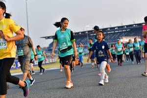 BIB: 475, 50296, 50258
                            <button type="button" onclick="openModal(10560462)" class="btn btn-primary btn-sm float-right btn-popup" data-toggle="modal" data-target=".modal-high-quality">
                        <i class="fas fa-shopping-cart"></i> Add to Cart
                    </button>
                                            <button type="button" onclick="isThisMe(10560462, true)" class="btn btn-success btn-sm float-right btn-popup btn-isme hidden" data-toggle="tooltip" data-placement="bottom" title="นี่คือรูปของคุณใช่ไหม คลิกที่นี่เพื่อเอาเข้าอัลบั้ม">
                        <i class="fas fa-plus"></i> Add to album
                    </button>
                    <button type="button" onclick="isThisMe(10560462, false)" class="btn btn-warning btn-sm float-right btn-popup btn-isnotme hidden">
                        <i class="fas fa-ban"></i> Remove from album
                    </button>