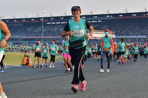 BIB: 83375, 31614
                            <button type="button" onclick="openModal(10561538)" class="btn btn-primary btn-sm float-right btn-popup" data-toggle="modal" data-target=".modal-high-quality">
                        <i class="fas fa-shopping-cart"></i> Add to Cart
                    </button>
                                            <button type="button" onclick="isThisMe(10561538, true)" class="btn btn-success btn-sm float-right btn-popup btn-isme hidden" data-toggle="tooltip" data-placement="bottom" title="นี่คือรูปของคุณใช่ไหม คลิกที่นี่เพื่อเอาเข้าอัลบั้ม">
                        <i class="fas fa-plus"></i> Add to album
                    </button>
                    <button type="button" onclick="isThisMe(10561538, false)" class="btn btn-warning btn-sm float-right btn-popup btn-isnotme hidden">
                        <i class="fas fa-ban"></i> Remove from album
                    </button>