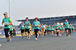 BIB: 280, 52982, 891
                            <button type="button" onclick="openModal(10548085)" class="btn btn-primary btn-sm float-right btn-popup" data-toggle="modal" data-target=".modal-high-quality">
                        <i class="fas fa-shopping-cart"></i> Add to Cart
                    </button>
                                            <button type="button" onclick="isThisMe(10548085, true)" class="btn btn-success btn-sm float-right btn-popup btn-isme hidden" data-toggle="tooltip" data-placement="bottom" title="นี่คือรูปของคุณใช่ไหม คลิกที่นี่เพื่อเอาเข้าอัลบั้ม">
                        <i class="fas fa-plus"></i> Add to album
                    </button>
                    <button type="button" onclick="isThisMe(10548085, false)" class="btn btn-warning btn-sm float-right btn-popup btn-isnotme hidden">
                        <i class="fas fa-ban"></i> Remove from album
                    </button>