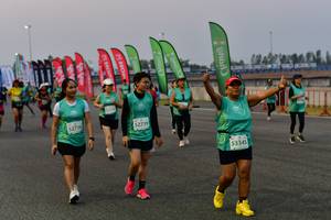 BIB: 52716, 52739, 53345
                            <button type="button" onclick="openModal(10565205)" class="btn btn-primary btn-sm float-right btn-popup" data-toggle="modal" data-target=".modal-high-quality">
                        <i class="fas fa-shopping-cart"></i> Add to Cart
                    </button>
                                            <button type="button" onclick="isThisMe(10565205, true)" class="btn btn-success btn-sm float-right btn-popup btn-isme hidden" data-toggle="tooltip" data-placement="bottom" title="นี่คือรูปของคุณใช่ไหม คลิกที่นี่เพื่อเอาเข้าอัลบั้ม">
                        <i class="fas fa-plus"></i> Add to album
                    </button>
                    <button type="button" onclick="isThisMe(10565205, false)" class="btn btn-warning btn-sm float-right btn-popup btn-isnotme hidden">
                        <i class="fas fa-ban"></i> Remove from album
                    </button>