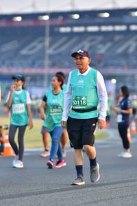 BIB: 50118, 52520, 5209
                            <button type="button" onclick="openModal(10563292)" class="btn btn-primary btn-sm float-right btn-popup" data-toggle="modal" data-target=".modal-high-quality">
                        <i class="fas fa-shopping-cart"></i> Add to Cart
                    </button>
                                            <button type="button" onclick="isThisMe(10563292, true)" class="btn btn-success btn-sm float-right btn-popup btn-isme hidden" data-toggle="tooltip" data-placement="bottom" title="นี่คือรูปของคุณใช่ไหม คลิกที่นี่เพื่อเอาเข้าอัลบั้ม">
                        <i class="fas fa-plus"></i> Add to album
                    </button>
                    <button type="button" onclick="isThisMe(10563292, false)" class="btn btn-warning btn-sm float-right btn-popup btn-isnotme hidden">
                        <i class="fas fa-ban"></i> Remove from album
                    </button>