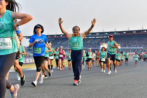 BIB: 2965, 1656, 70412, 1700
                            <button type="button" onclick="openModal(10544984)" class="btn btn-primary btn-sm float-right btn-popup" data-toggle="modal" data-target=".modal-high-quality">
                        <i class="fas fa-shopping-cart"></i> Add to Cart
                    </button>
                                            <button type="button" onclick="isThisMe(10544984, true)" class="btn btn-success btn-sm float-right btn-popup btn-isme hidden" data-toggle="tooltip" data-placement="bottom" title="นี่คือรูปของคุณใช่ไหม คลิกที่นี่เพื่อเอาเข้าอัลบั้ม">
                        <i class="fas fa-plus"></i> Add to album
                    </button>
                    <button type="button" onclick="isThisMe(10544984, false)" class="btn btn-warning btn-sm float-right btn-popup btn-isnotme hidden">
                        <i class="fas fa-ban"></i> Remove from album
                    </button>