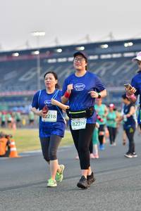 BIB: 2218, 82219
                            <button type="button" onclick="openModal(10564110)" class="btn btn-primary btn-sm float-right btn-popup" data-toggle="modal" data-target=".modal-high-quality">
                        <i class="fas fa-shopping-cart"></i> Add to Cart
                    </button>
                                            <button type="button" onclick="isThisMe(10564110, true)" class="btn btn-success btn-sm float-right btn-popup btn-isme hidden" data-toggle="tooltip" data-placement="bottom" title="นี่คือรูปของคุณใช่ไหม คลิกที่นี่เพื่อเอาเข้าอัลบั้ม">
                        <i class="fas fa-plus"></i> Add to album
                    </button>
                    <button type="button" onclick="isThisMe(10564110, false)" class="btn btn-warning btn-sm float-right btn-popup btn-isnotme hidden">
                        <i class="fas fa-ban"></i> Remove from album
                    </button>