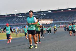 BIB: 51843, 1756
                            <button type="button" onclick="openModal(10561091)" class="btn btn-primary btn-sm float-right btn-popup" data-toggle="modal" data-target=".modal-high-quality">
                        <i class="fas fa-shopping-cart"></i> Add to Cart
                    </button>
                                            <button type="button" onclick="isThisMe(10561091, true)" class="btn btn-success btn-sm float-right btn-popup btn-isme hidden" data-toggle="tooltip" data-placement="bottom" title="นี่คือรูปของคุณใช่ไหม คลิกที่นี่เพื่อเอาเข้าอัลบั้ม">
                        <i class="fas fa-plus"></i> Add to album
                    </button>
                    <button type="button" onclick="isThisMe(10561091, false)" class="btn btn-warning btn-sm float-right btn-popup btn-isnotme hidden">
                        <i class="fas fa-ban"></i> Remove from album
                    </button>