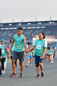 BIB: 50130, 51166, 046
                            <button type="button" onclick="openModal(10563359)" class="btn btn-primary btn-sm float-right btn-popup" data-toggle="modal" data-target=".modal-high-quality">
                        <i class="fas fa-shopping-cart"></i> Add to Cart
                    </button>
                                            <button type="button" onclick="isThisMe(10563359, true)" class="btn btn-success btn-sm float-right btn-popup btn-isme hidden" data-toggle="tooltip" data-placement="bottom" title="นี่คือรูปของคุณใช่ไหม คลิกที่นี่เพื่อเอาเข้าอัลบั้ม">
                        <i class="fas fa-plus"></i> Add to album
                    </button>
                    <button type="button" onclick="isThisMe(10563359, false)" class="btn btn-warning btn-sm float-right btn-popup btn-isnotme hidden">
                        <i class="fas fa-ban"></i> Remove from album
                    </button>