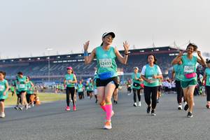 BIB: 2433, 52873
                            <button type="button" onclick="openModal(10549749)" class="btn btn-primary btn-sm float-right btn-popup" data-toggle="modal" data-target=".modal-high-quality">
                        <i class="fas fa-shopping-cart"></i> Add to Cart
                    </button>
                                            <button type="button" onclick="isThisMe(10549749, true)" class="btn btn-success btn-sm float-right btn-popup btn-isme hidden" data-toggle="tooltip" data-placement="bottom" title="นี่คือรูปของคุณใช่ไหม คลิกที่นี่เพื่อเอาเข้าอัลบั้ม">
                        <i class="fas fa-plus"></i> Add to album
                    </button>
                    <button type="button" onclick="isThisMe(10549749, false)" class="btn btn-warning btn-sm float-right btn-popup btn-isnotme hidden">
                        <i class="fas fa-ban"></i> Remove from album
                    </button>