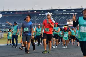 BIB: 5323, 70740, 70734, 1759
                            <button type="button" onclick="openModal(10561662)" class="btn btn-primary btn-sm float-right btn-popup" data-toggle="modal" data-target=".modal-high-quality">
                        <i class="fas fa-shopping-cart"></i> Add to Cart
                    </button>
                                            <button type="button" onclick="isThisMe(10561662, true)" class="btn btn-success btn-sm float-right btn-popup btn-isme hidden" data-toggle="tooltip" data-placement="bottom" title="นี่คือรูปของคุณใช่ไหม คลิกที่นี่เพื่อเอาเข้าอัลบั้ม">
                        <i class="fas fa-plus"></i> Add to album
                    </button>
                    <button type="button" onclick="isThisMe(10561662, false)" class="btn btn-warning btn-sm float-right btn-popup btn-isnotme hidden">
                        <i class="fas fa-ban"></i> Remove from album
                    </button>