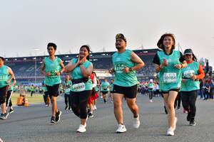 BIB: 162, 51994, 50984, 53257
                            <button type="button" onclick="openModal(10551965)" class="btn btn-primary btn-sm float-right btn-popup" data-toggle="modal" data-target=".modal-high-quality">
                        <i class="fas fa-shopping-cart"></i> Add to Cart
                    </button>
                                            <button type="button" onclick="isThisMe(10551965, true)" class="btn btn-success btn-sm float-right btn-popup btn-isme hidden" data-toggle="tooltip" data-placement="bottom" title="นี่คือรูปของคุณใช่ไหม คลิกที่นี่เพื่อเอาเข้าอัลบั้ม">
                        <i class="fas fa-plus"></i> Add to album
                    </button>
                    <button type="button" onclick="isThisMe(10551965, false)" class="btn btn-warning btn-sm float-right btn-popup btn-isnotme hidden">
                        <i class="fas fa-ban"></i> Remove from album
                    </button>