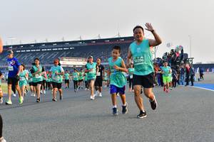 BIB: 50396
                            <button type="button" onclick="openModal(10550272)" class="btn btn-primary btn-sm float-right btn-popup" data-toggle="modal" data-target=".modal-high-quality">
                        <i class="fas fa-shopping-cart"></i> Add to Cart
                    </button>
                                            <button type="button" onclick="isThisMe(10550272, true)" class="btn btn-success btn-sm float-right btn-popup btn-isme hidden" data-toggle="tooltip" data-placement="bottom" title="นี่คือรูปของคุณใช่ไหม คลิกที่นี่เพื่อเอาเข้าอัลบั้ม">
                        <i class="fas fa-plus"></i> Add to album
                    </button>
                    <button type="button" onclick="isThisMe(10550272, false)" class="btn btn-warning btn-sm float-right btn-popup btn-isnotme hidden">
                        <i class="fas fa-ban"></i> Remove from album
                    </button>