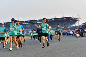 BIB: 1018, 50764, 4285, 502861
                            <button type="button" onclick="openModal(10553048)" class="btn btn-primary btn-sm float-right btn-popup" data-toggle="modal" data-target=".modal-high-quality">
                        <i class="fas fa-shopping-cart"></i> Add to Cart
                    </button>
                                            <button type="button" onclick="isThisMe(10553048, true)" class="btn btn-success btn-sm float-right btn-popup btn-isme hidden" data-toggle="tooltip" data-placement="bottom" title="นี่คือรูปของคุณใช่ไหม คลิกที่นี่เพื่อเอาเข้าอัลบั้ม">
                        <i class="fas fa-plus"></i> Add to album
                    </button>
                    <button type="button" onclick="isThisMe(10553048, false)" class="btn btn-warning btn-sm float-right btn-popup btn-isnotme hidden">
                        <i class="fas fa-ban"></i> Remove from album
                    </button>