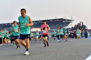 BIB: 51640, 0658, 50727
                            <button type="button" onclick="openModal(10547290)" class="btn btn-primary btn-sm float-right btn-popup" data-toggle="modal" data-target=".modal-high-quality">
                        <i class="fas fa-shopping-cart"></i> Add to Cart
                    </button>
                                            <button type="button" onclick="isThisMe(10547290, true)" class="btn btn-success btn-sm float-right btn-popup btn-isme hidden" data-toggle="tooltip" data-placement="bottom" title="นี่คือรูปของคุณใช่ไหม คลิกที่นี่เพื่อเอาเข้าอัลบั้ม">
                        <i class="fas fa-plus"></i> Add to album
                    </button>
                    <button type="button" onclick="isThisMe(10547290, false)" class="btn btn-warning btn-sm float-right btn-popup btn-isnotme hidden">
                        <i class="fas fa-ban"></i> Remove from album
                    </button>