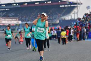 BIB: 83398
                            <button type="button" onclick="openModal(10564752)" class="btn btn-primary btn-sm float-right btn-popup" data-toggle="modal" data-target=".modal-high-quality">
                        <i class="fas fa-shopping-cart"></i> Add to Cart
                    </button>
                                            <button type="button" onclick="isThisMe(10564752, true)" class="btn btn-success btn-sm float-right btn-popup btn-isme hidden" data-toggle="tooltip" data-placement="bottom" title="นี่คือรูปของคุณใช่ไหม คลิกที่นี่เพื่อเอาเข้าอัลบั้ม">
                        <i class="fas fa-plus"></i> Add to album
                    </button>
                    <button type="button" onclick="isThisMe(10564752, false)" class="btn btn-warning btn-sm float-right btn-popup btn-isnotme hidden">
                        <i class="fas fa-ban"></i> Remove from album
                    </button>