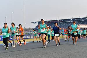 BIB: 2804, 55304
                            <button type="button" onclick="openModal(10557952)" class="btn btn-primary btn-sm float-right btn-popup" data-toggle="modal" data-target=".modal-high-quality">
                        <i class="fas fa-shopping-cart"></i> Add to Cart
                    </button>
                                            <button type="button" onclick="isThisMe(10557952, true)" class="btn btn-success btn-sm float-right btn-popup btn-isme hidden" data-toggle="tooltip" data-placement="bottom" title="นี่คือรูปของคุณใช่ไหม คลิกที่นี่เพื่อเอาเข้าอัลบั้ม">
                        <i class="fas fa-plus"></i> Add to album
                    </button>
                    <button type="button" onclick="isThisMe(10557952, false)" class="btn btn-warning btn-sm float-right btn-popup btn-isnotme hidden">
                        <i class="fas fa-ban"></i> Remove from album
                    </button>