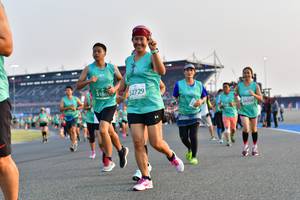 BIB: 2729, 51860, 0759
                            <button type="button" onclick="openModal(10545624)" class="btn btn-primary btn-sm float-right btn-popup" data-toggle="modal" data-target=".modal-high-quality">
                        <i class="fas fa-shopping-cart"></i> Add to Cart
                    </button>
                                            <button type="button" onclick="isThisMe(10545624, true)" class="btn btn-success btn-sm float-right btn-popup btn-isme hidden" data-toggle="tooltip" data-placement="bottom" title="นี่คือรูปของคุณใช่ไหม คลิกที่นี่เพื่อเอาเข้าอัลบั้ม">
                        <i class="fas fa-plus"></i> Add to album
                    </button>
                    <button type="button" onclick="isThisMe(10545624, false)" class="btn btn-warning btn-sm float-right btn-popup btn-isnotme hidden">
                        <i class="fas fa-ban"></i> Remove from album
                    </button>