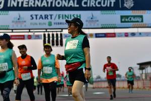 BIB: 2877, 53132, 52659
                            <button type="button" onclick="openModal(10564998)" class="btn btn-primary btn-sm float-right btn-popup" data-toggle="modal" data-target=".modal-high-quality">
                        <i class="fas fa-shopping-cart"></i> Add to Cart
                    </button>
                                            <button type="button" onclick="isThisMe(10564998, true)" class="btn btn-success btn-sm float-right btn-popup btn-isme hidden" data-toggle="tooltip" data-placement="bottom" title="นี่คือรูปของคุณใช่ไหม คลิกที่นี่เพื่อเอาเข้าอัลบั้ม">
                        <i class="fas fa-plus"></i> Add to album
                    </button>
                    <button type="button" onclick="isThisMe(10564998, false)" class="btn btn-warning btn-sm float-right btn-popup btn-isnotme hidden">
                        <i class="fas fa-ban"></i> Remove from album
                    </button>