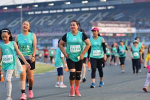 BIB: 51521, 53114, 80238, 50507
                            <button type="button" onclick="openModal(10564334)" class="btn btn-primary btn-sm float-right btn-popup" data-toggle="modal" data-target=".modal-high-quality">
                        <i class="fas fa-shopping-cart"></i> Add to Cart
                    </button>
                                            <button type="button" onclick="isThisMe(10564334, true)" class="btn btn-success btn-sm float-right btn-popup btn-isme hidden" data-toggle="tooltip" data-placement="bottom" title="นี่คือรูปของคุณใช่ไหม คลิกที่นี่เพื่อเอาเข้าอัลบั้ม">
                        <i class="fas fa-plus"></i> Add to album
                    </button>
                    <button type="button" onclick="isThisMe(10564334, false)" class="btn btn-warning btn-sm float-right btn-popup btn-isnotme hidden">
                        <i class="fas fa-ban"></i> Remove from album
                    </button>