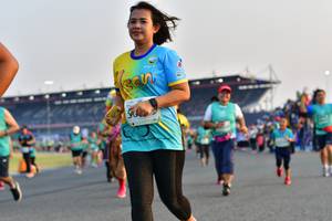 BIB: 
                            <button type="button" onclick="openModal(10558515)" class="btn btn-primary btn-sm float-right btn-popup" data-toggle="modal" data-target=".modal-high-quality">
                        <i class="fas fa-shopping-cart"></i> Add to Cart
                    </button>
                                            <button type="button" onclick="isThisMe(10558515, true)" class="btn btn-success btn-sm float-right btn-popup btn-isme hidden" data-toggle="tooltip" data-placement="bottom" title="นี่คือรูปของคุณใช่ไหม คลิกที่นี่เพื่อเอาเข้าอัลบั้ม">
                        <i class="fas fa-plus"></i> Add to album
                    </button>
                    <button type="button" onclick="isThisMe(10558515, false)" class="btn btn-warning btn-sm float-right btn-popup btn-isnotme hidden">
                        <i class="fas fa-ban"></i> Remove from album
                    </button>