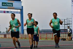 BIB: 52604, 51903, 512, 541
                            <button type="button" onclick="openModal(10564977)" class="btn btn-primary btn-sm float-right btn-popup" data-toggle="modal" data-target=".modal-high-quality">
                        <i class="fas fa-shopping-cart"></i> Add to Cart
                    </button>
                                            <button type="button" onclick="isThisMe(10564977, true)" class="btn btn-success btn-sm float-right btn-popup btn-isme hidden" data-toggle="tooltip" data-placement="bottom" title="นี่คือรูปของคุณใช่ไหม คลิกที่นี่เพื่อเอาเข้าอัลบั้ม">
                        <i class="fas fa-plus"></i> Add to album
                    </button>
                    <button type="button" onclick="isThisMe(10564977, false)" class="btn btn-warning btn-sm float-right btn-popup btn-isnotme hidden">
                        <i class="fas fa-ban"></i> Remove from album
                    </button>