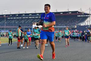 BIB: 705
                            <button type="button" onclick="openModal(10561259)" class="btn btn-primary btn-sm float-right btn-popup" data-toggle="modal" data-target=".modal-high-quality">
                        <i class="fas fa-shopping-cart"></i> Add to Cart
                    </button>
                                            <button type="button" onclick="isThisMe(10561259, true)" class="btn btn-success btn-sm float-right btn-popup btn-isme hidden" data-toggle="tooltip" data-placement="bottom" title="นี่คือรูปของคุณใช่ไหม คลิกที่นี่เพื่อเอาเข้าอัลบั้ม">
                        <i class="fas fa-plus"></i> Add to album
                    </button>
                    <button type="button" onclick="isThisMe(10561259, false)" class="btn btn-warning btn-sm float-right btn-popup btn-isnotme hidden">
                        <i class="fas fa-ban"></i> Remove from album
                    </button>