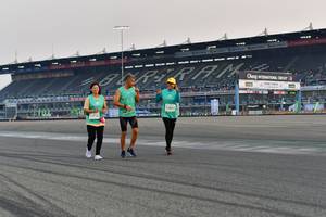 BIB: 5289, 2756
                            <button type="button" onclick="openModal(10564888)" class="btn btn-primary btn-sm float-right btn-popup" data-toggle="modal" data-target=".modal-high-quality">
                        <i class="fas fa-shopping-cart"></i> Add to Cart
                    </button>
                                            <button type="button" onclick="isThisMe(10564888, true)" class="btn btn-success btn-sm float-right btn-popup btn-isme hidden" data-toggle="tooltip" data-placement="bottom" title="นี่คือรูปของคุณใช่ไหม คลิกที่นี่เพื่อเอาเข้าอัลบั้ม">
                        <i class="fas fa-plus"></i> Add to album
                    </button>
                    <button type="button" onclick="isThisMe(10564888, false)" class="btn btn-warning btn-sm float-right btn-popup btn-isnotme hidden">
                        <i class="fas fa-ban"></i> Remove from album
                    </button>