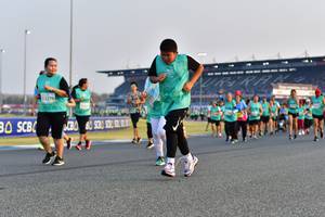 BIB: 3270
                            <button type="button" onclick="openModal(10559526)" class="btn btn-primary btn-sm float-right btn-popup" data-toggle="modal" data-target=".modal-high-quality">
                        <i class="fas fa-shopping-cart"></i> Add to Cart
                    </button>
                                            <button type="button" onclick="isThisMe(10559526, true)" class="btn btn-success btn-sm float-right btn-popup btn-isme hidden" data-toggle="tooltip" data-placement="bottom" title="นี่คือรูปของคุณใช่ไหม คลิกที่นี่เพื่อเอาเข้าอัลบั้ม">
                        <i class="fas fa-plus"></i> Add to album
                    </button>
                    <button type="button" onclick="isThisMe(10559526, false)" class="btn btn-warning btn-sm float-right btn-popup btn-isnotme hidden">
                        <i class="fas fa-ban"></i> Remove from album
                    </button>