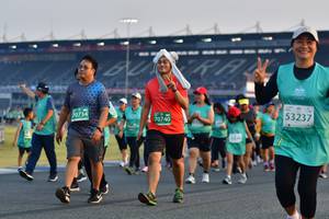 BIB: 70734, 53237, 70740
                            <button type="button" onclick="openModal(10561667)" class="btn btn-primary btn-sm float-right btn-popup" data-toggle="modal" data-target=".modal-high-quality">
                        <i class="fas fa-shopping-cart"></i> Add to Cart
                    </button>
                                            <button type="button" onclick="isThisMe(10561667, true)" class="btn btn-success btn-sm float-right btn-popup btn-isme hidden" data-toggle="tooltip" data-placement="bottom" title="นี่คือรูปของคุณใช่ไหม คลิกที่นี่เพื่อเอาเข้าอัลบั้ม">
                        <i class="fas fa-plus"></i> Add to album
                    </button>
                    <button type="button" onclick="isThisMe(10561667, false)" class="btn btn-warning btn-sm float-right btn-popup btn-isnotme hidden">
                        <i class="fas fa-ban"></i> Remove from album
                    </button>